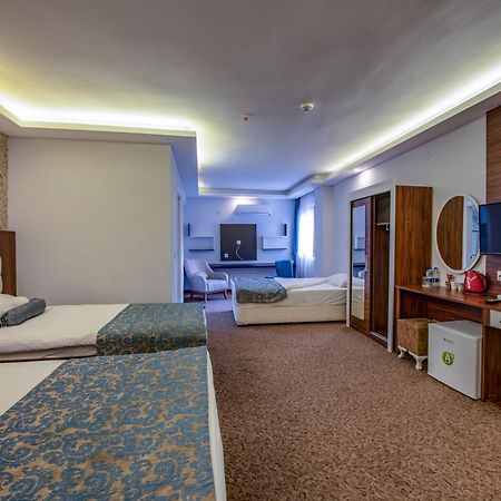 Madi Otel İzmir Buitenkant foto